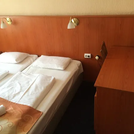 Hunor Hotel