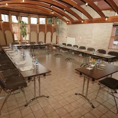 Hunor Hotel 3*